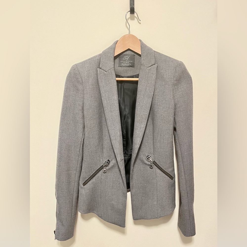🔵BOGO Zara TRF Fitted Grey Blazer